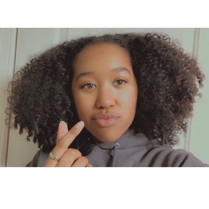 Meet your Posher, Ariana